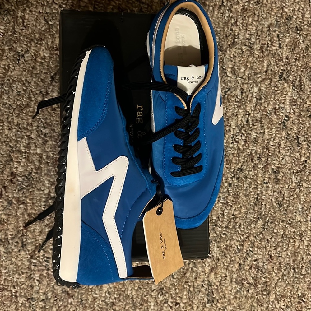 NWT  shoes